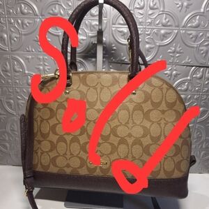 [SOLD] Coach Tan and Brown Crossbody Bag